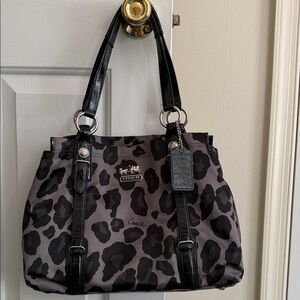 Coach Maggie Ocelot Leopard Shoulder Bag.